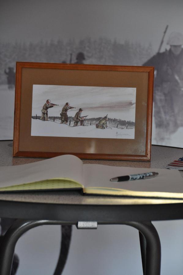 Santa Fe - Lutrebois Bed & Breakfast Bastogne Bagian luar foto