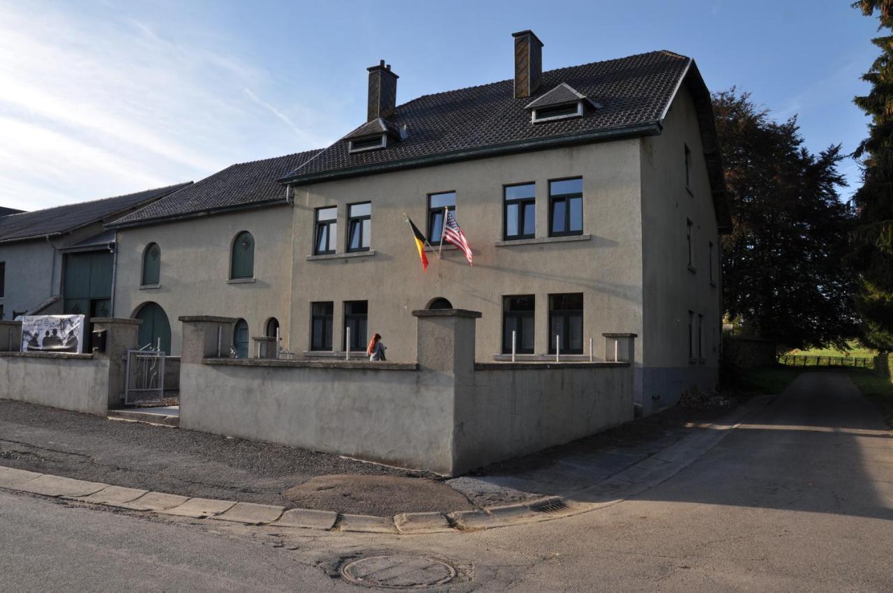 Santa Fe - Lutrebois Bed & Breakfast Bastogne Bagian luar foto