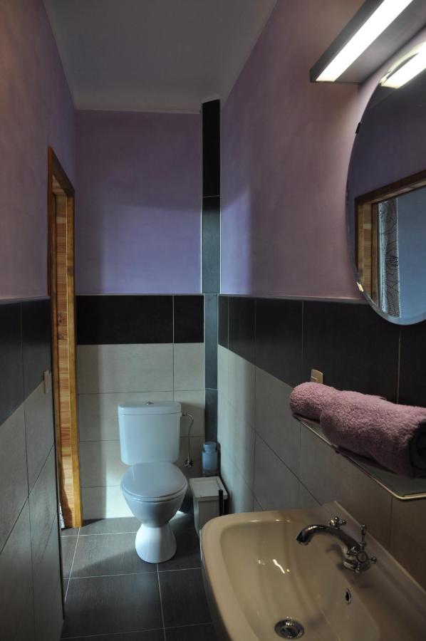 Santa Fe - Lutrebois Bed & Breakfast Bastogne Bagian luar foto